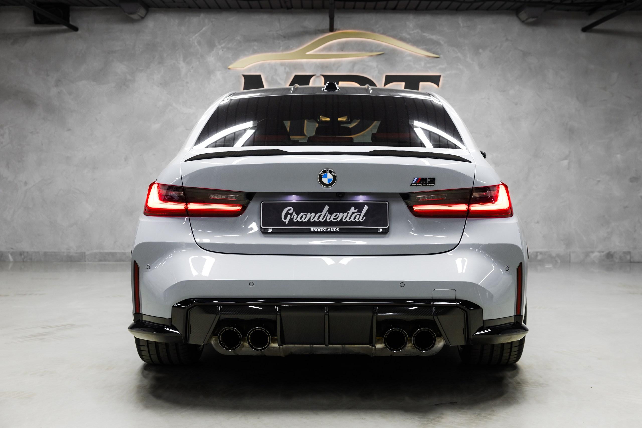 BMW M3 — вид сбоку