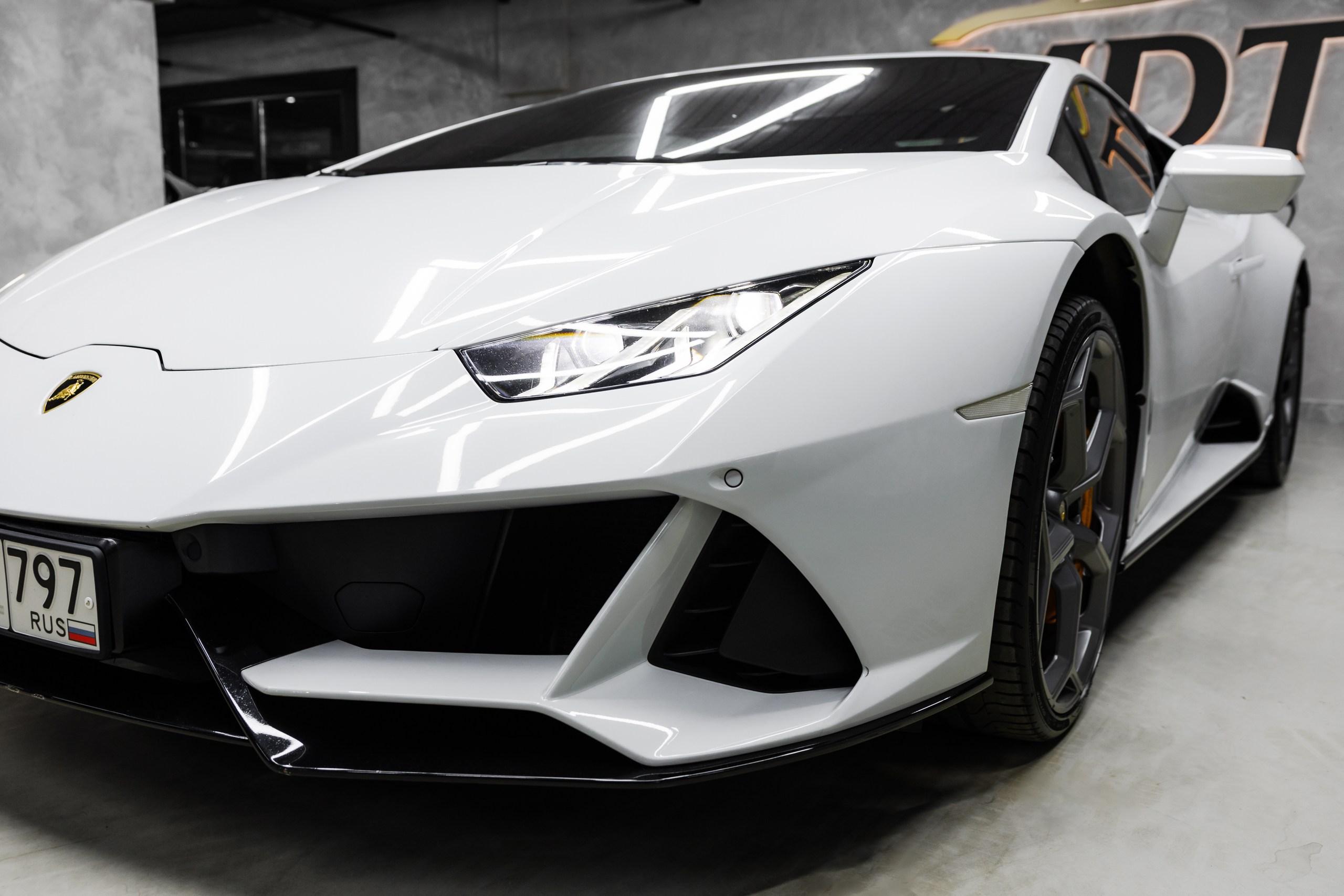 Lamborghini Huracán — передняя оптика